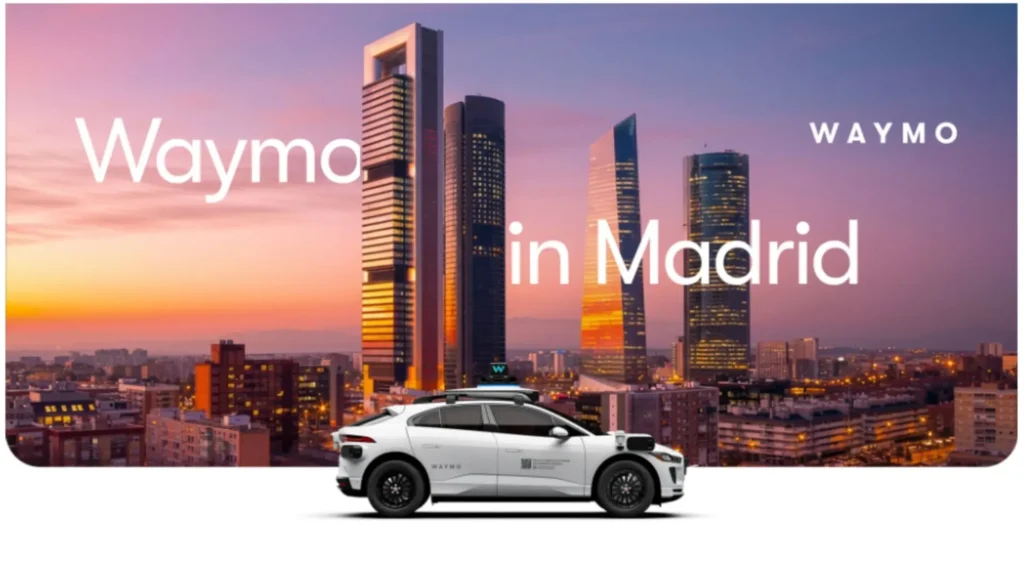 Vehículo autónomo de Waymo ante las Cuatro Torres de Madrid al atardecer